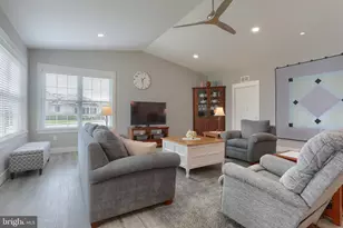 82 S Village Cir, Palmyra, PA 17078 - Photo 11