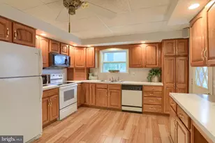 545 E Penn Ave, Cleona, PA 17042 - Photo 29