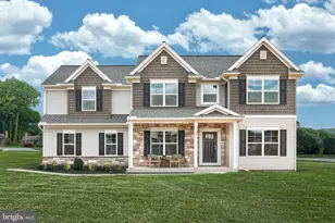 128 Forge Dr, Lebanon, PA 17042 - Photo 1