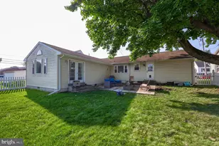 207 W Walnut St, Cleona, PA 17042 - Photo 31