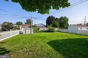 207 W Walnut St, Cleona, PA 17042 - Photo 33