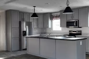 2134 Scull St, Lebanon, PA 17046 - Photo 3