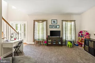 304 Iron Valley Dr, Lebanon, PA 17042 - Photo 9