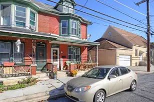 613 Elm St, Lebanon, PA 17042 - Photo 3