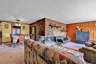 501 W Oak St, Palmyra, PA 17078 - Photo 5