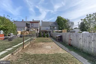 405 S 6th St, Lebanon, PA 17042 - Photo 23