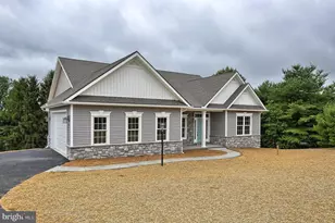 111 Starlight Ln, Lebanon, PA 17046 - Photo 3