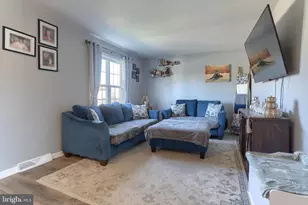 1015 S 3rd St, Lebanon, PA 17042 - Photo 5