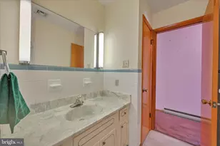 542 S Lingle Ave, Palmyra, PA 17078 - Photo 23