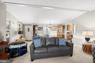 360 W Spruce St, Palmyra, PA 17078 - Photo 11