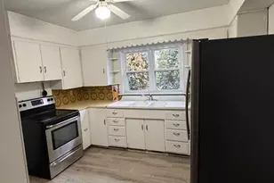 333 E Locust St, Lebanon, PA 17042 - Photo 5