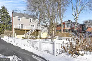 104 Locust St, Annville, PA 17003 - Photo 27