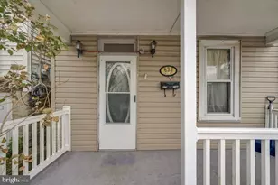 635 Vine St, Freeland, PA 18224 - Photo 5