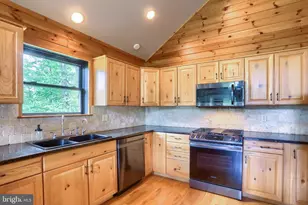 125 Pebble Beach Dr, Hazleton, PA 18202 - Photo 17