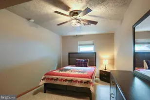 125 Pebble Beach Dr, Hazleton, PA 18202 - Photo 27