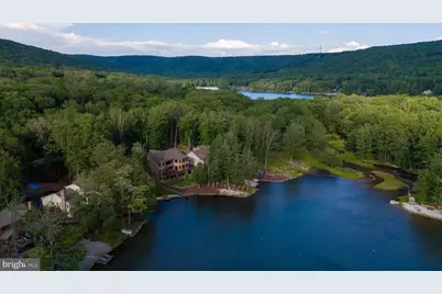 426 Royal Aberdeen, Hazle Township, PA 18202 - Photo 3