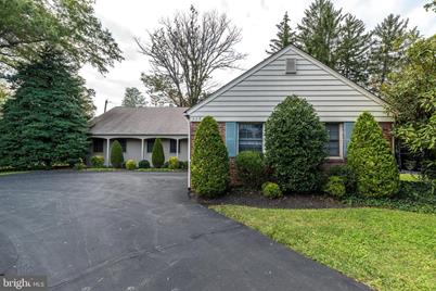 808 Winter Road - Photo 1