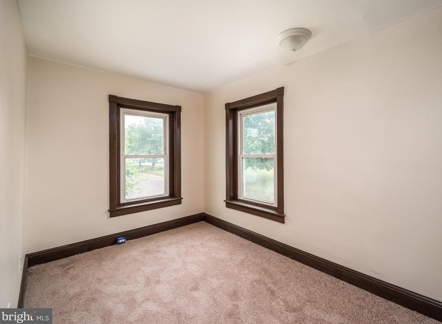 352 Spruce St, Pottstown PA  19464-5340 exterior