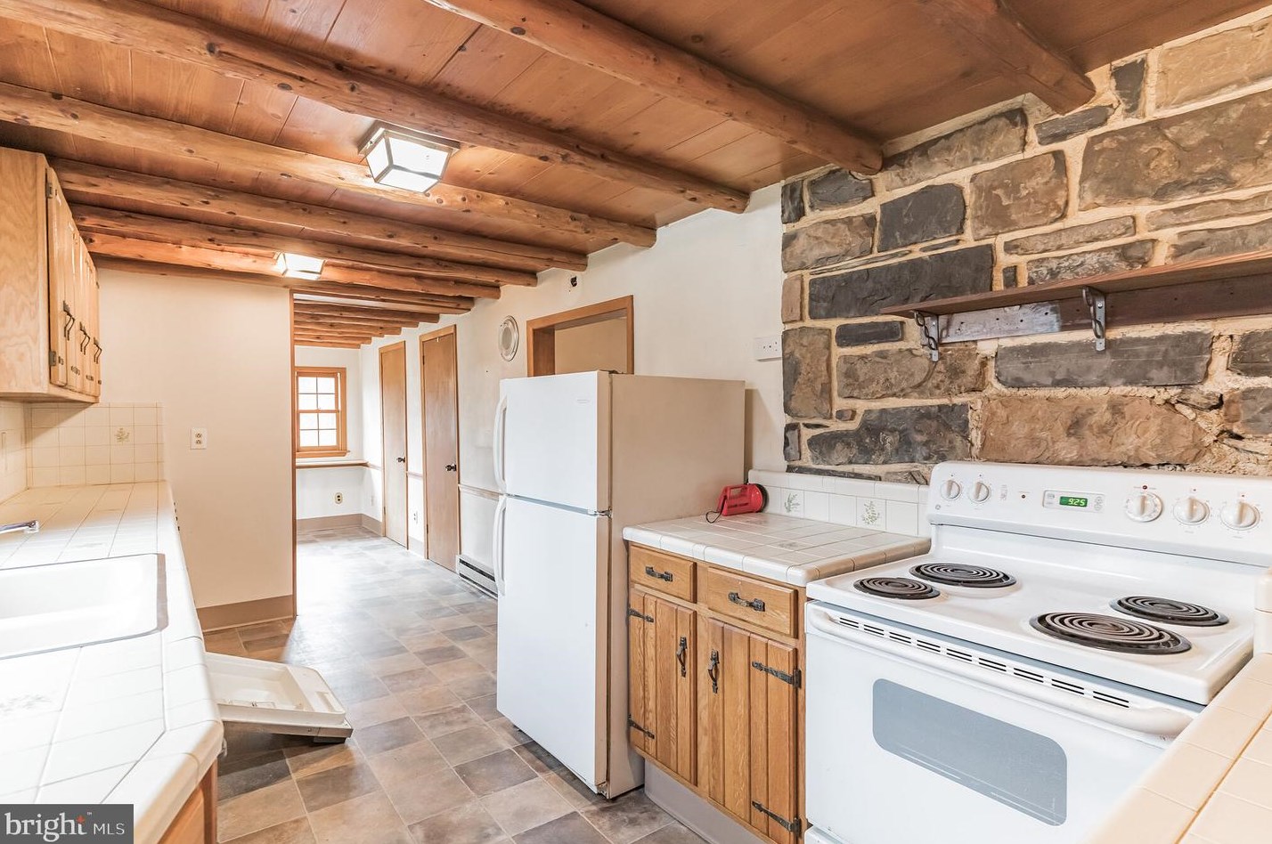 545 Lower State Rd, North Wales PA 19454-1318 exterior