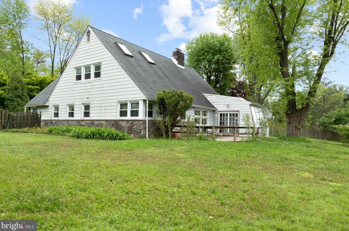 515 Station Ave, Ardsley PA  19038-1418 exterior