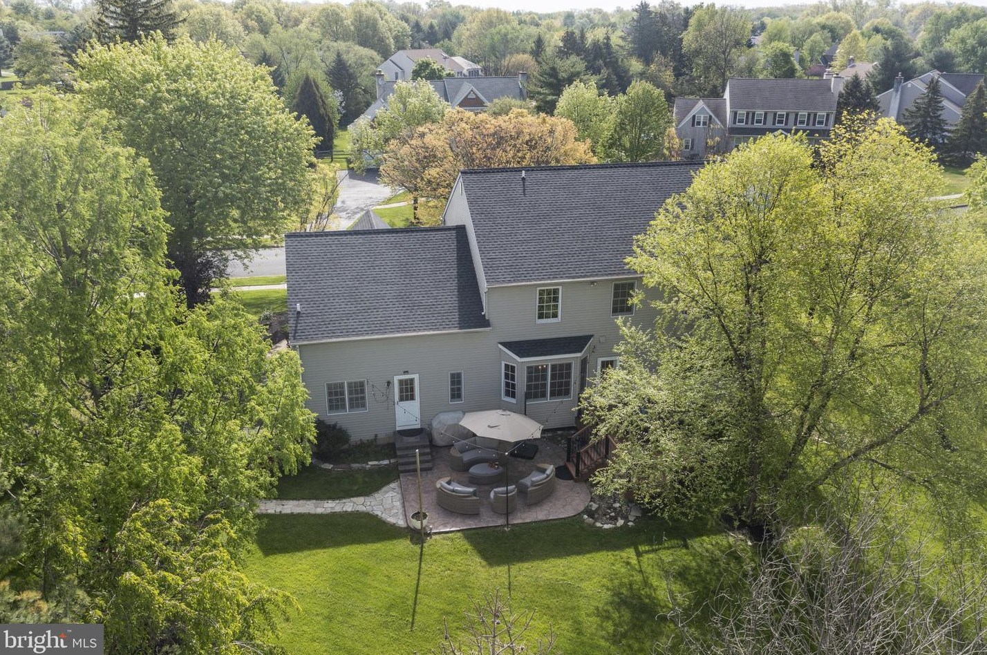 100 Mallard Dr, North Wales PA 19454-1191 exterior