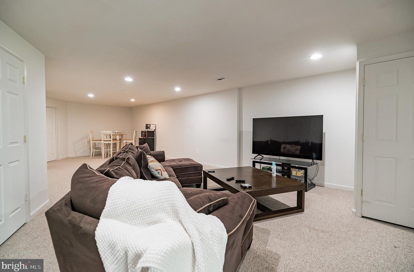 70 Arbor Cir, Colmar PA  18915-9613 exterior