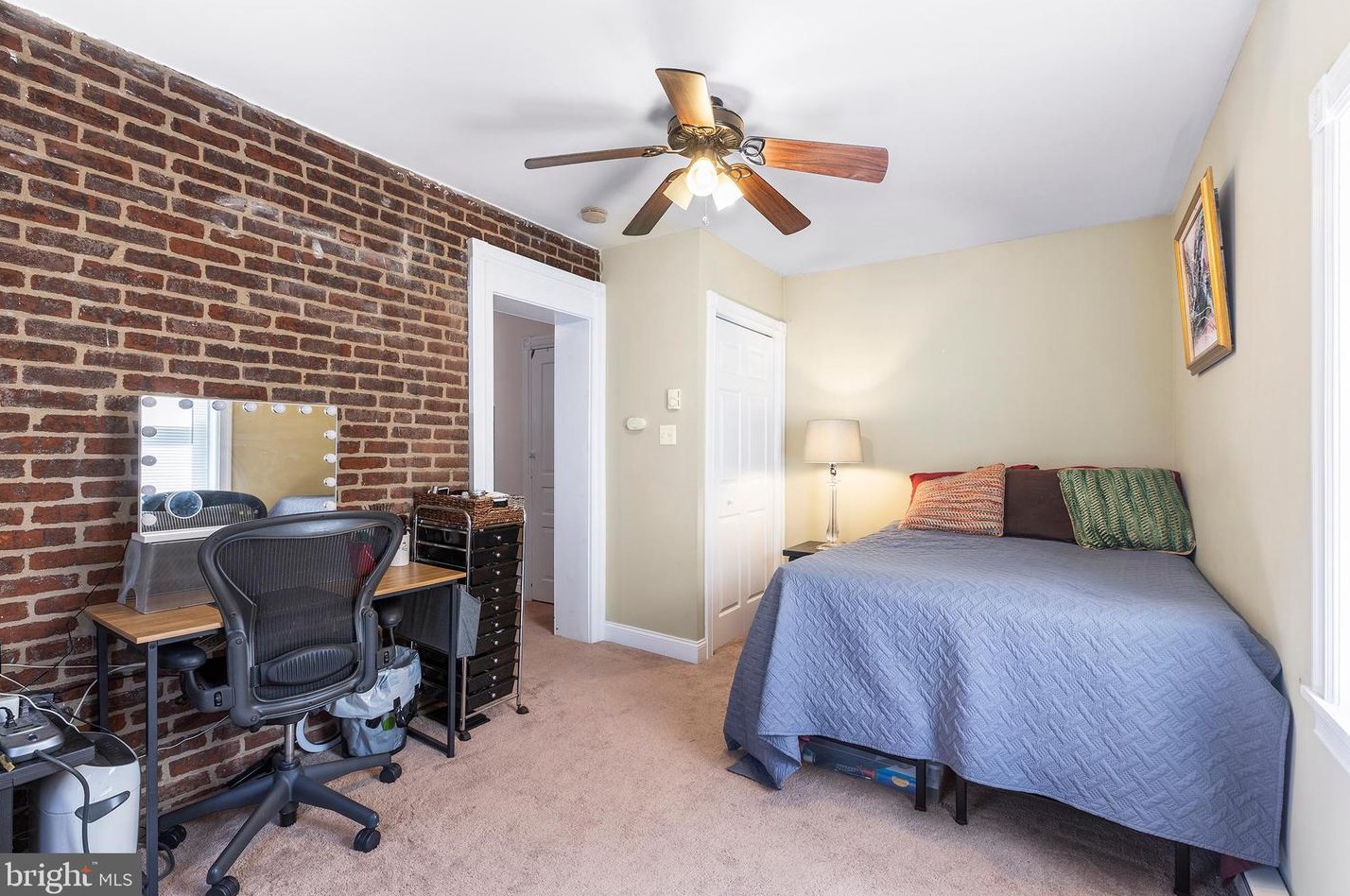 120 Noble St, Norristown PA  19401-4403 exterior