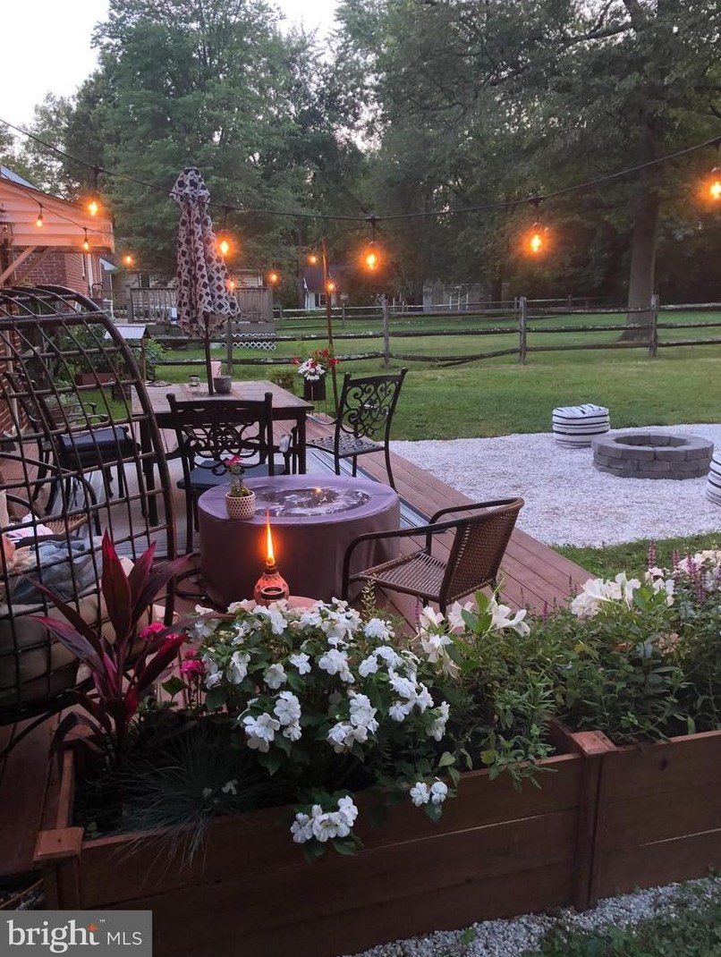 1217 Lower State Rd, North Wales PA  19454-1202 exterior