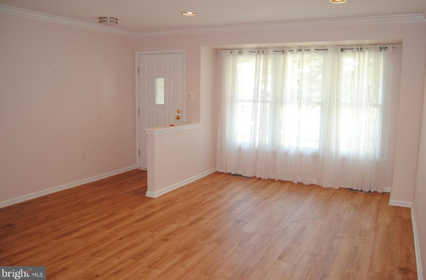 157 Polo Dr, North Wales PA  19454-4273 exterior