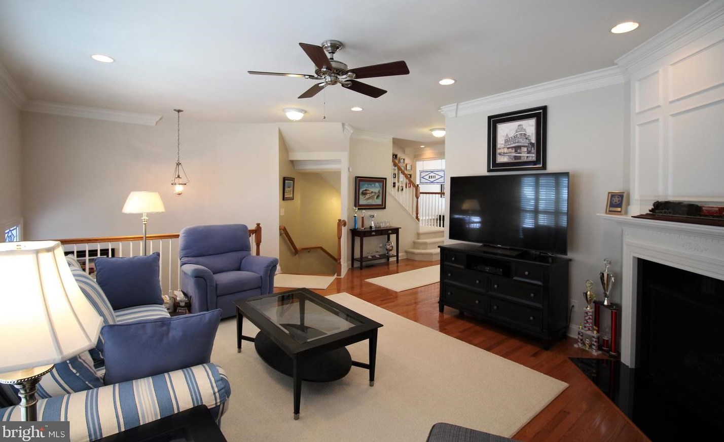 102 Bishop Dr, North Wales PA  19454-1534 exterior