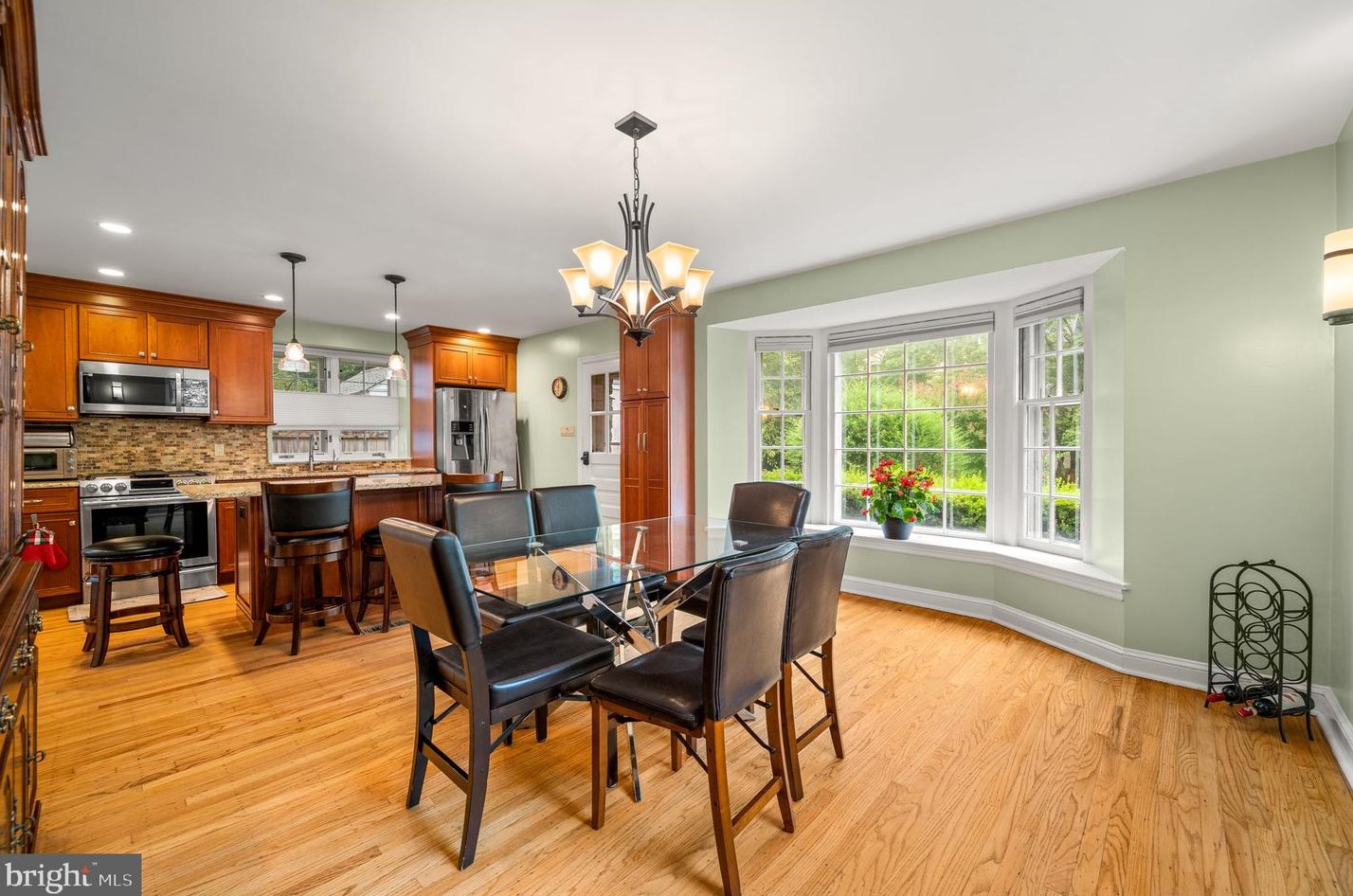 711 Sussex Rd, Penn Wynne PA 19096-2414 exterior