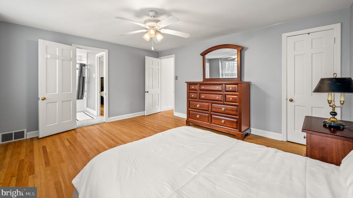 711 Sussex Rd, Penn Wynne PA 19096-2414 exterior