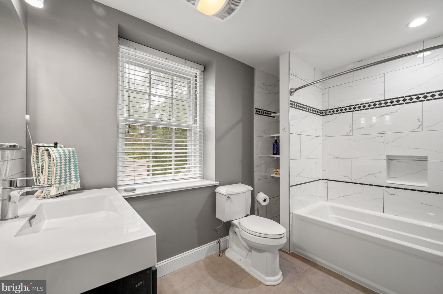 711 Sussex Rd, Penn Wynne PA 19096-2414 exterior