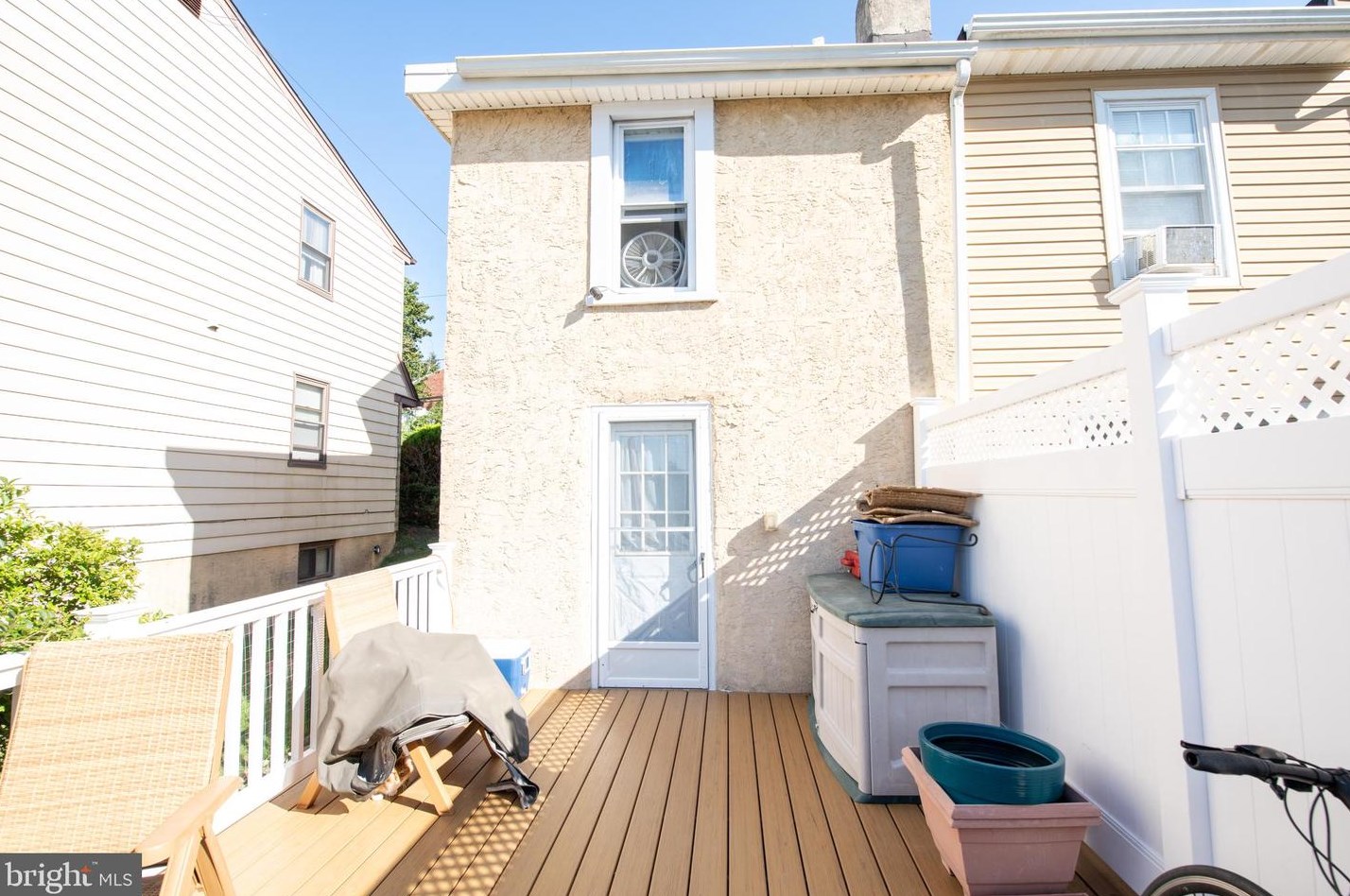 504 Division St, Meadowbrook PA  19046-3219 exterior