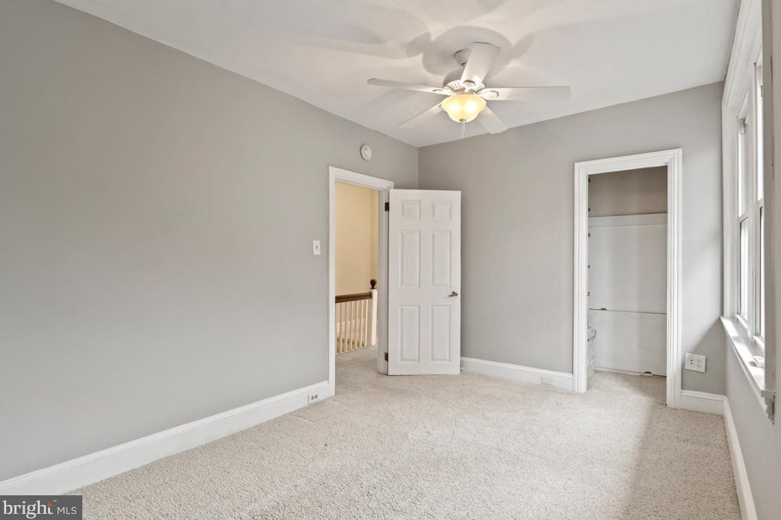 521 Montgomery Ave, North Wales PA 19454-2948 exterior