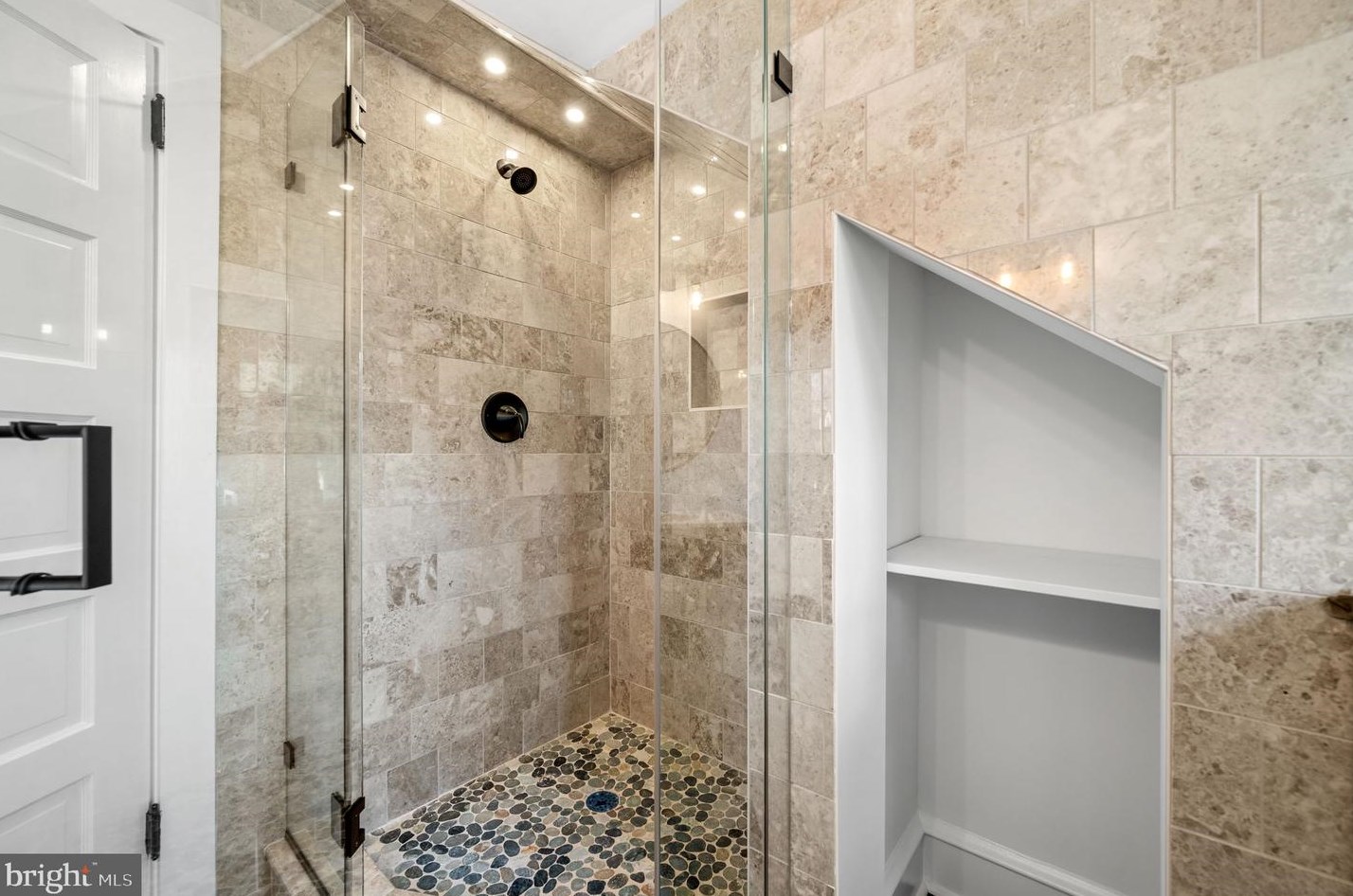 250 Hathaway Ln, Penn Wynne PA 19096-1924 exterior