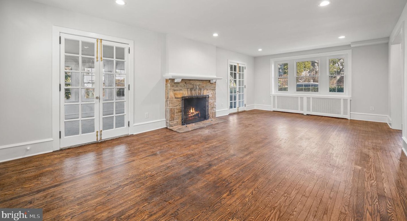 250 Hathaway Ln, Penn Wynne PA 19096-1924 exterior