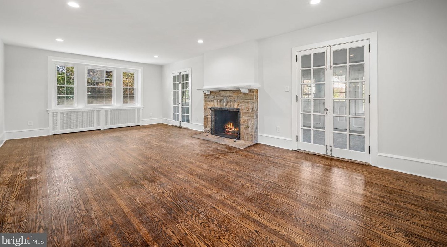 250 Hathaway Ln, Penn Wynne PA 19096-1924 exterior