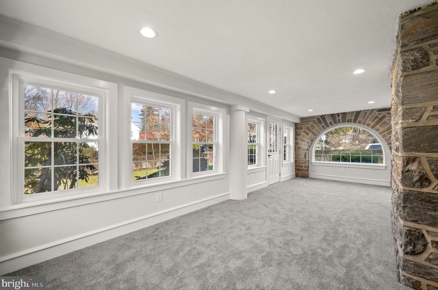 250 Hathaway Ln, Penn Wynne PA 19096-1924 exterior