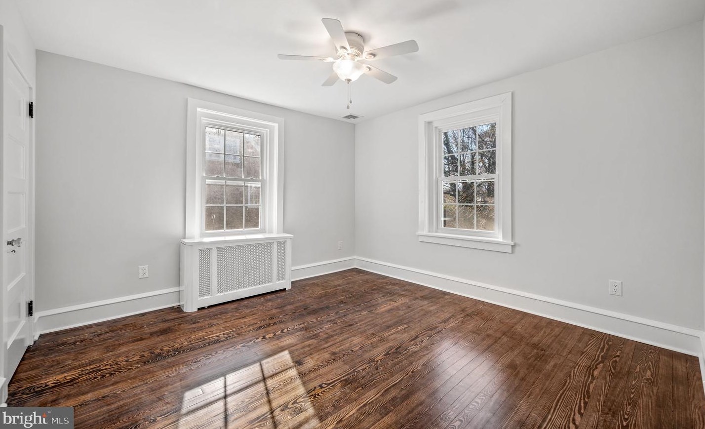 250 Hathaway Ln, Penn Wynne PA 19096-1924 exterior