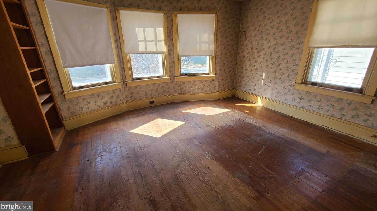 353 Keswick Ave, Ardsley PA  19038-4217 exterior