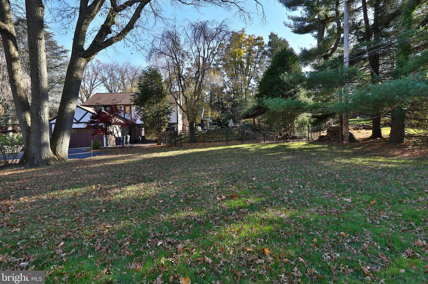 1366 Revelation Rd, Meadowbrook PA  19046-1022 exterior