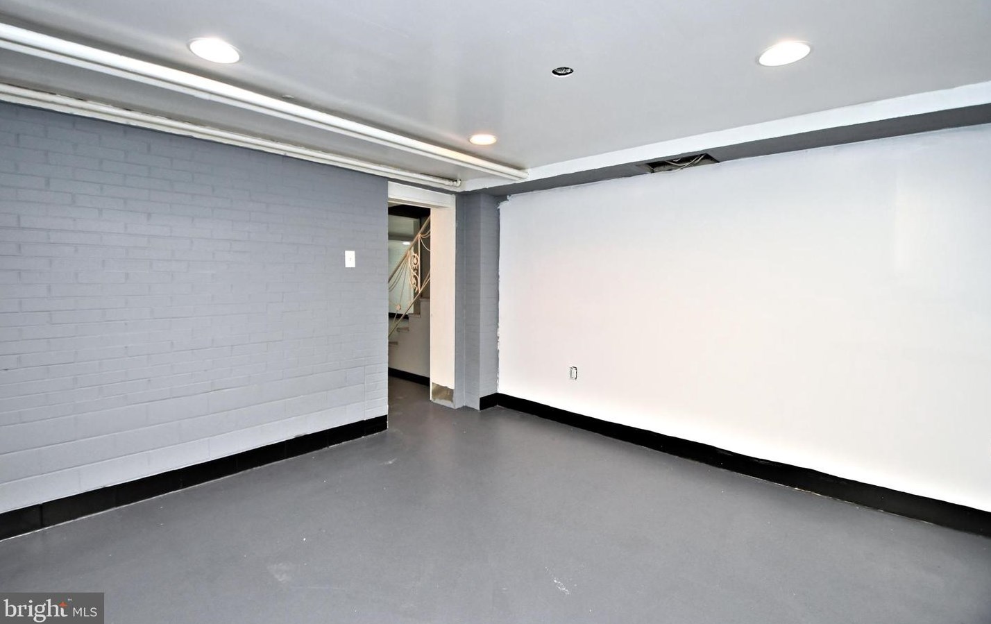 1608 Chattin Rd, Ardsley PA  19038-7119 exterior