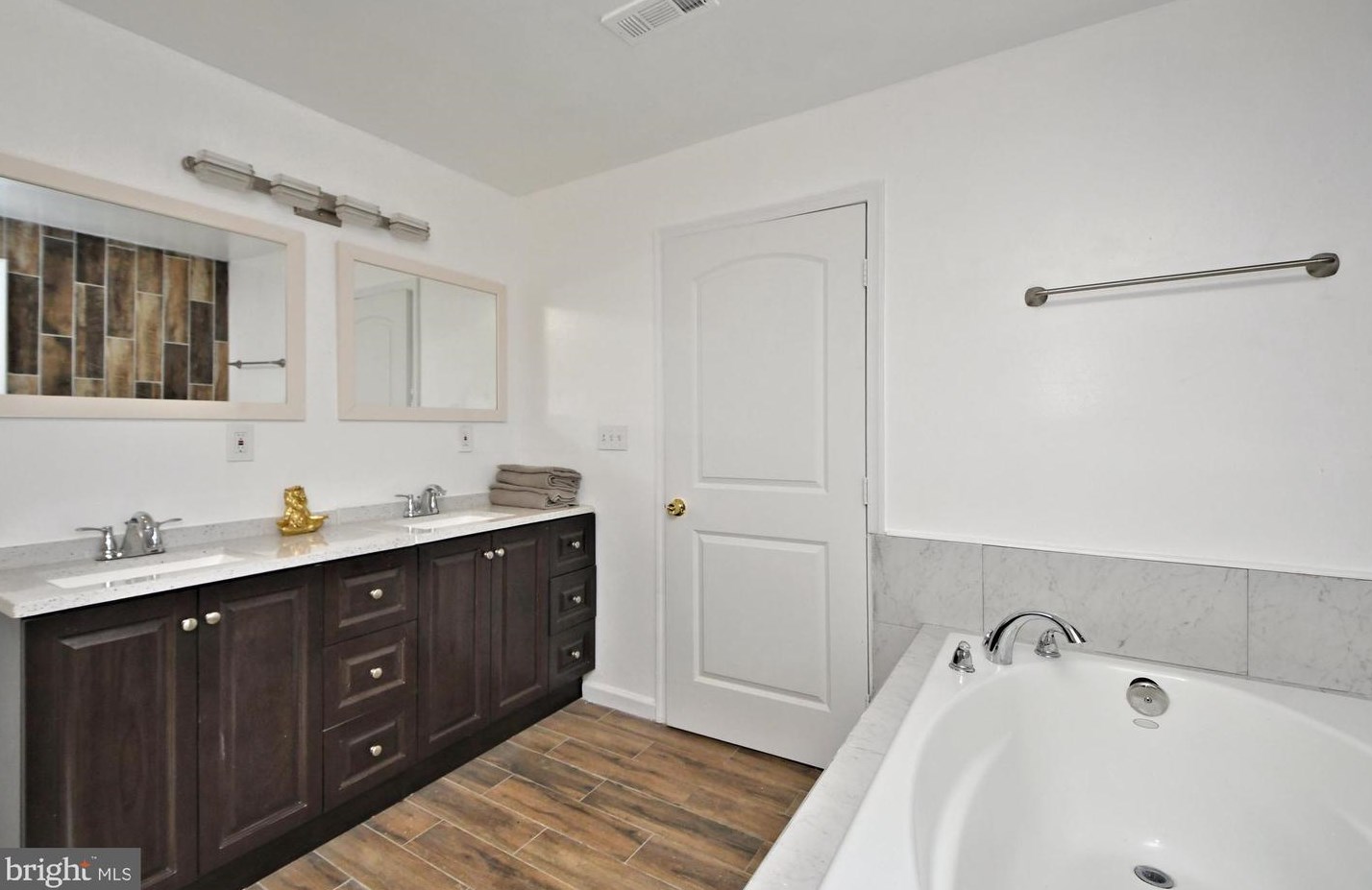 1608 Chattin Rd, Ardsley PA  19038-7119 exterior