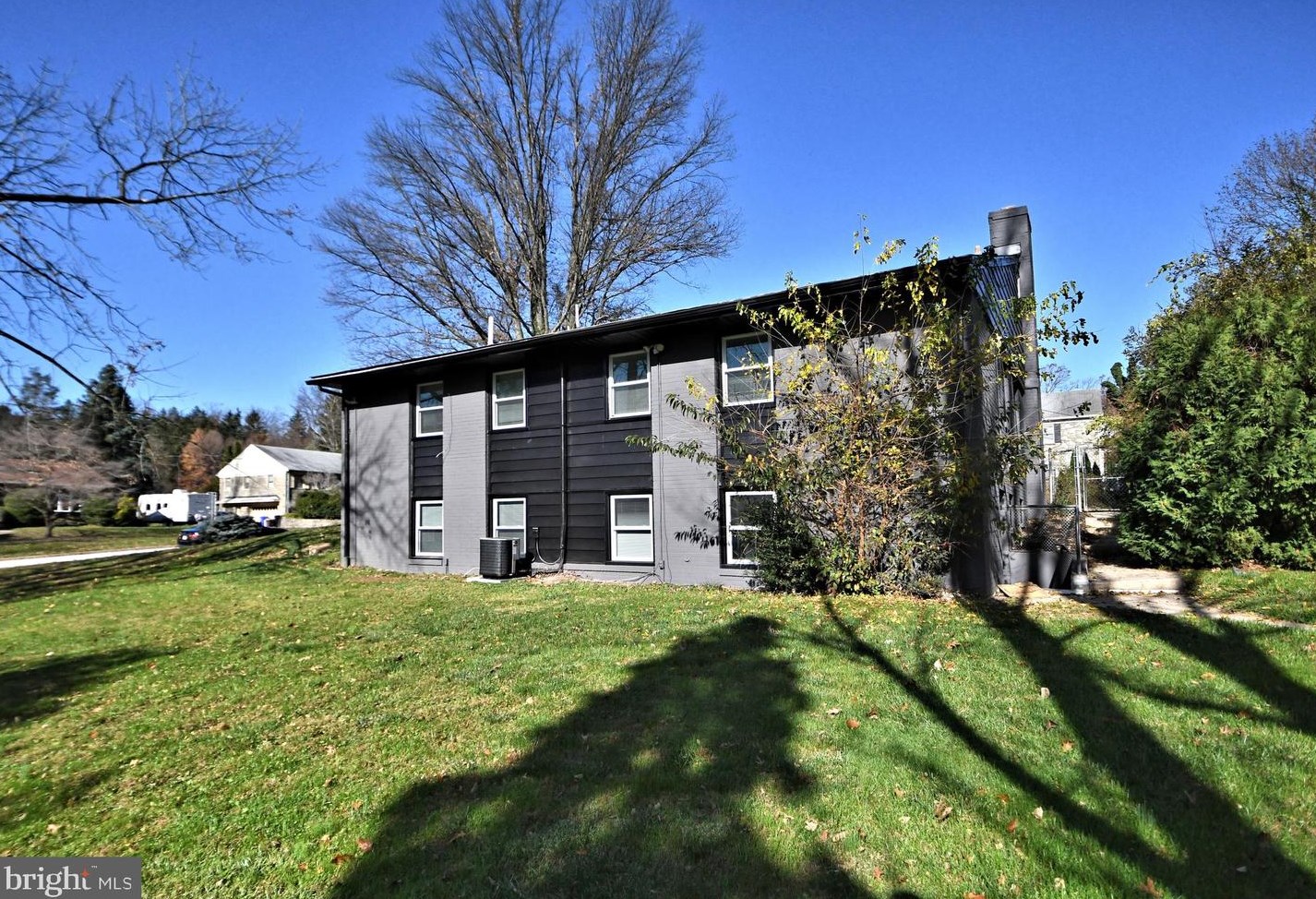 1608 Chattin Rd, Ardsley PA  19038-7119 exterior