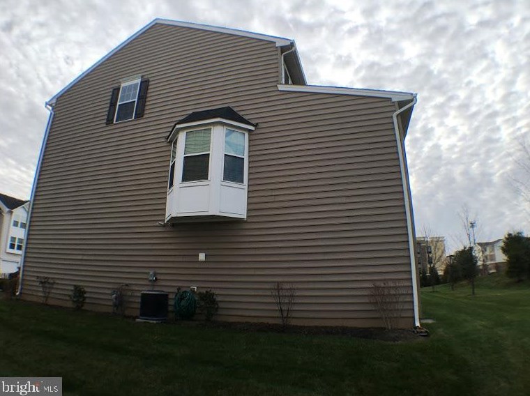 113 Susan Cir, North Wales PA  19454-1401 exterior