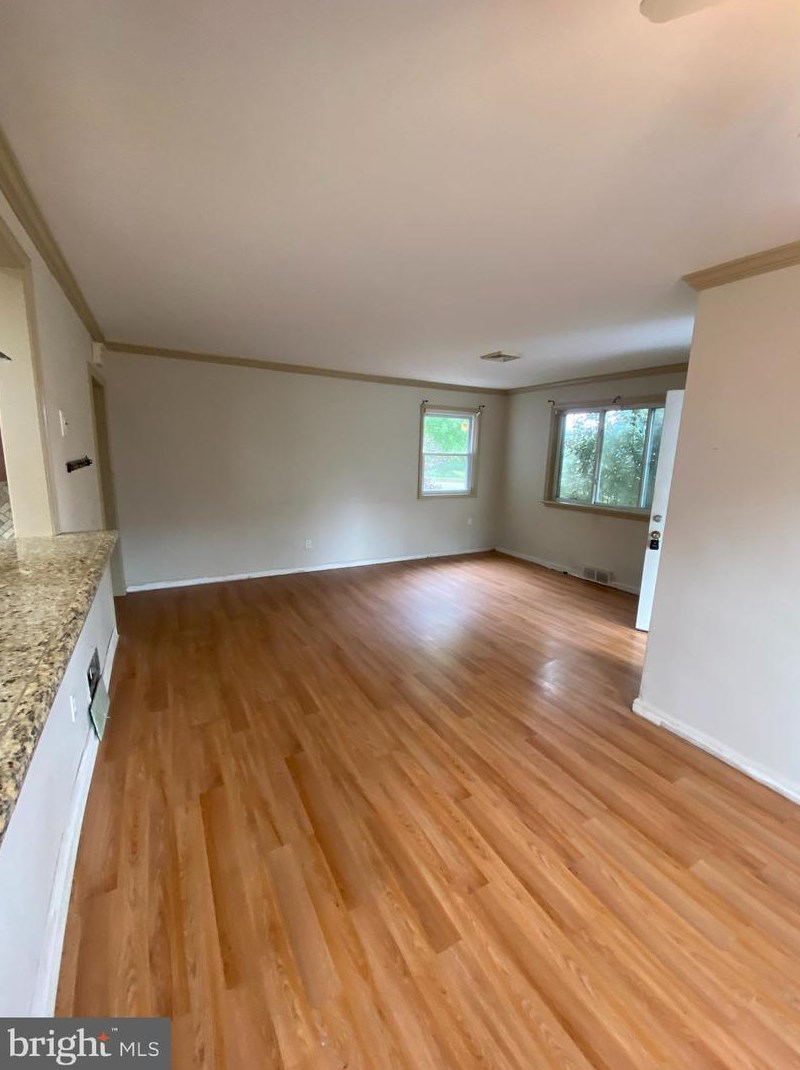 424 Brandywine Ln, Norristown, PA 19406