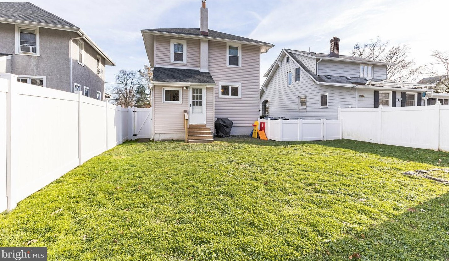 344 Tyson Ave, Ardsley PA 19038-3019 exterior