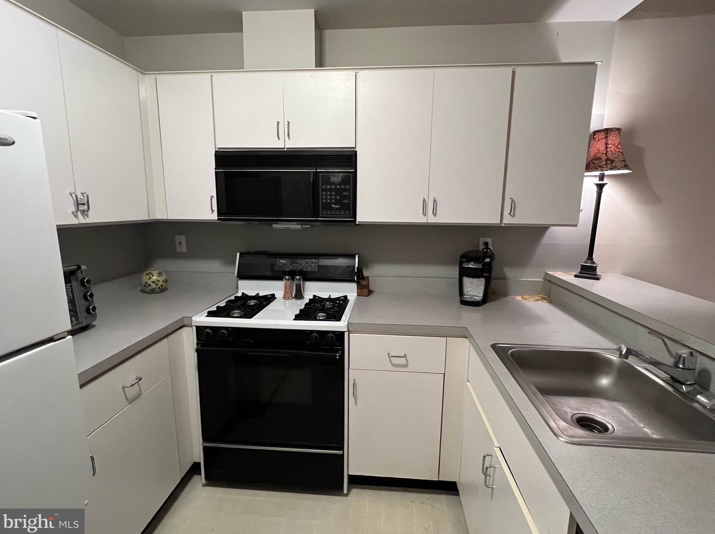 2200 Harvard Dr, North Wales PA 19454-3779 exterior