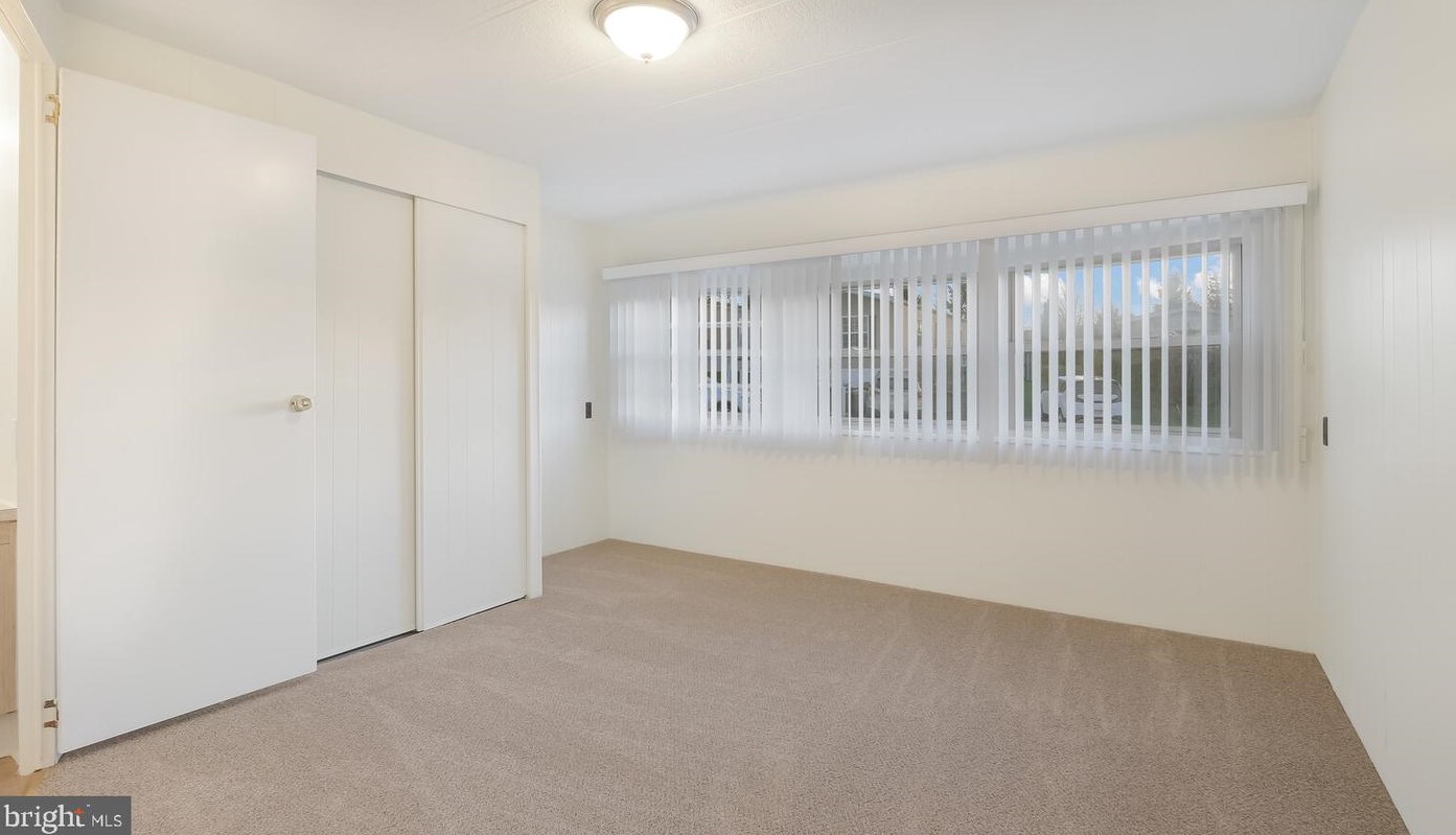 157 Hillside Ct, North Wales PA  19454-1135 exterior